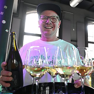 Generation Riesling, GenR, Sekt, Winzer, Anstoßen, Cheers