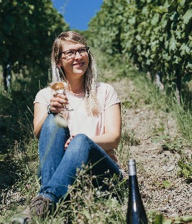 <del>Anne Kauer</del>